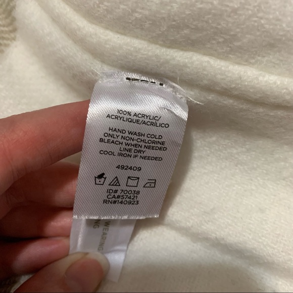 LOFT | Modern Plaid Fringe Poncho - Picture 6 of 6